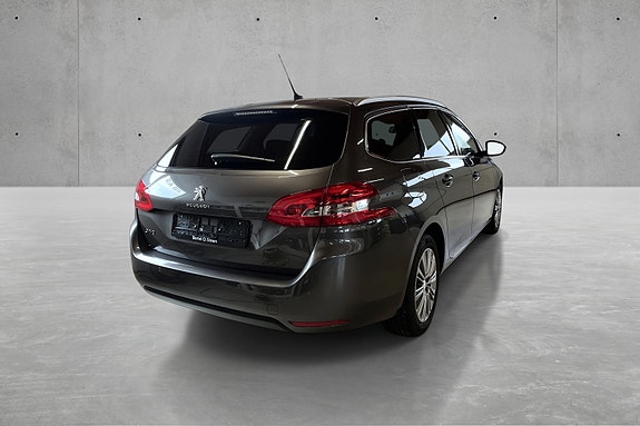 Peugeot 308 5 of 24