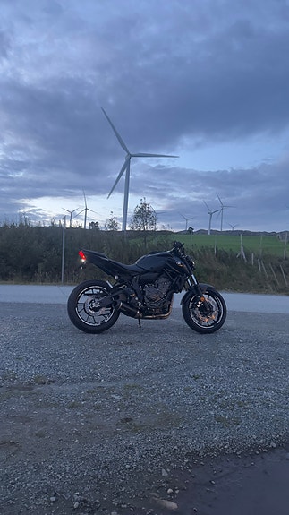 Yamaha MT-07 8 of 11