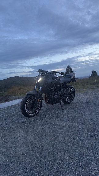 Yamaha MT-07 4 of 11