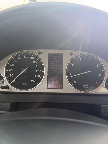 Mercedes-Benz B170 9 of 15