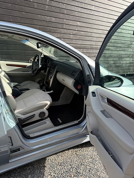 Mercedes-Benz B170 6 of 15