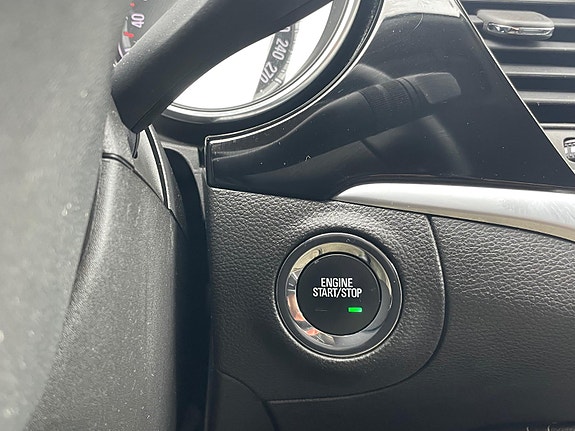 Opel Astra 19 of 30