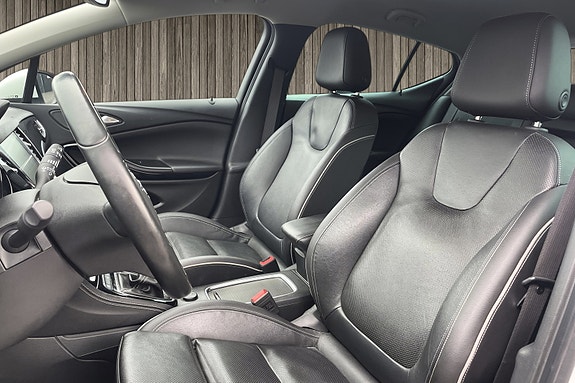 Opel Astra 9 of 30