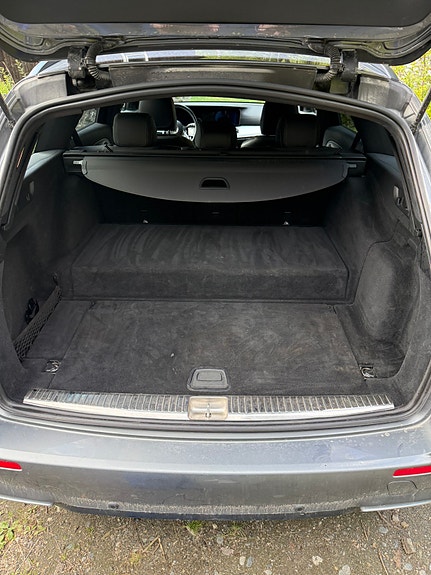 Mercedes-Benz E300 de 17 of 19