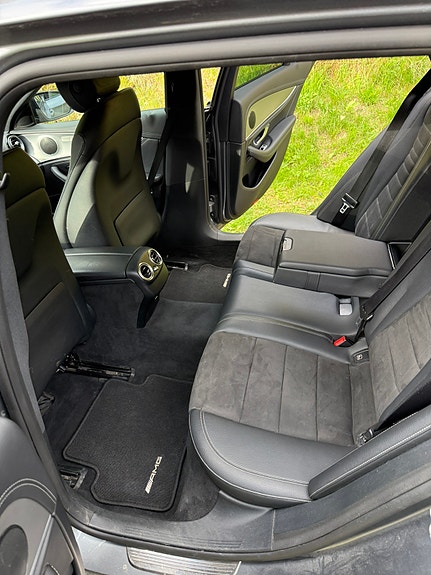 Mercedes-Benz E300 de 16 of 19
