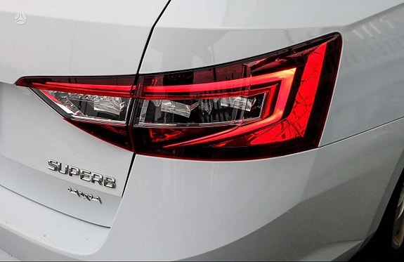 Skoda Superb 10 of 30