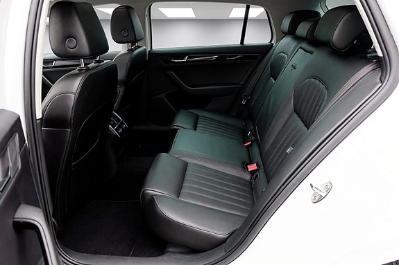 Skoda Superb 17 of 30