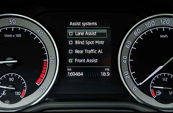 Skoda Superb 28 of 30