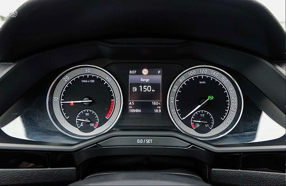 Skoda Superb 29 of 30