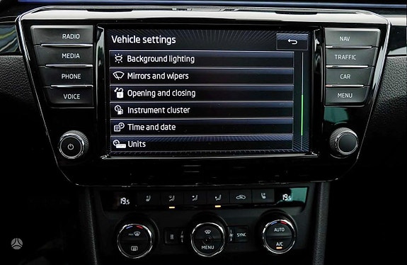 Skoda Superb 25 of 30