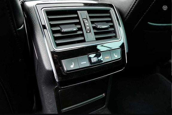Skoda Superb 21 of 30
