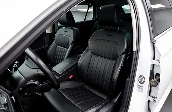 Skoda Superb 14 of 30