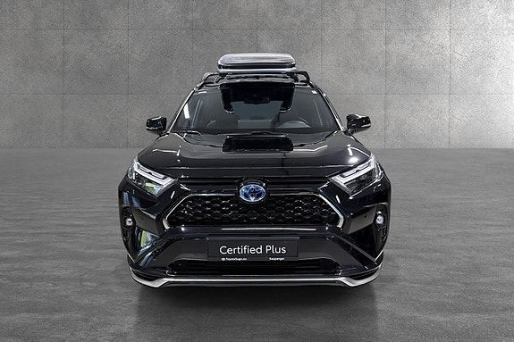 Toyota RAV4 8 of 21