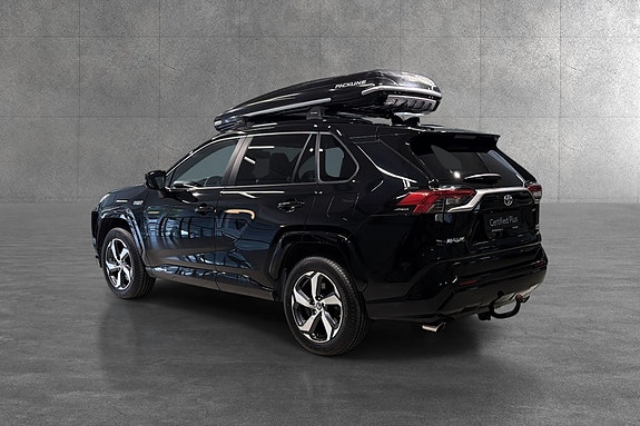 Toyota RAV4 3 of 21