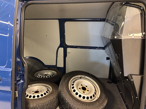 Volkswagen Transporter 20 of 24