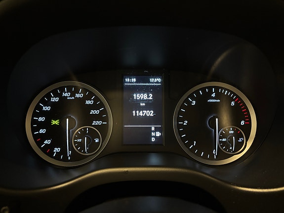 Mercedes-Benz Vito 14 of 25