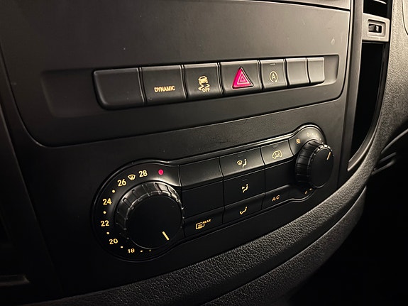 Mercedes-Benz Vito 17 of 25