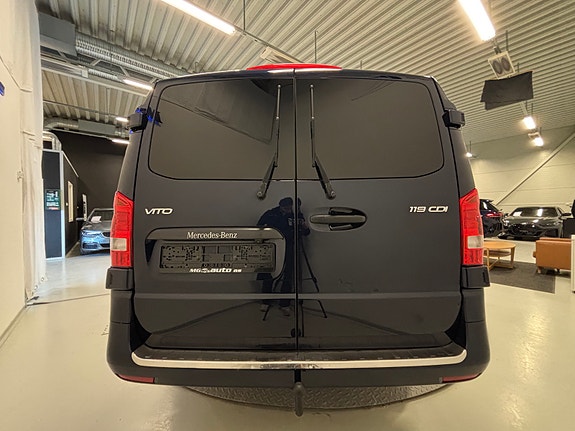 Mercedes-Benz Vito 4 of 25