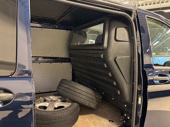 Mercedes-Benz Vito 22 of 25