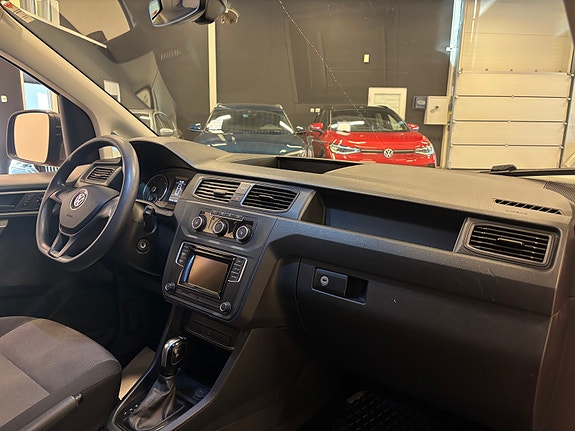 Volkswagen Caddy Maxi 10 of 13