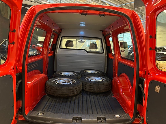 Volkswagen Caddy Maxi 13 of 13