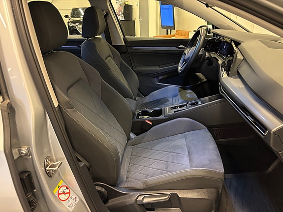 Volkswagen 12 of 30