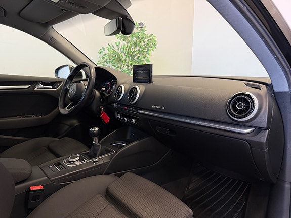 Audi A3 9 of 25