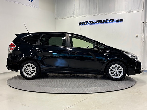 Toyota Prius 3 of 27