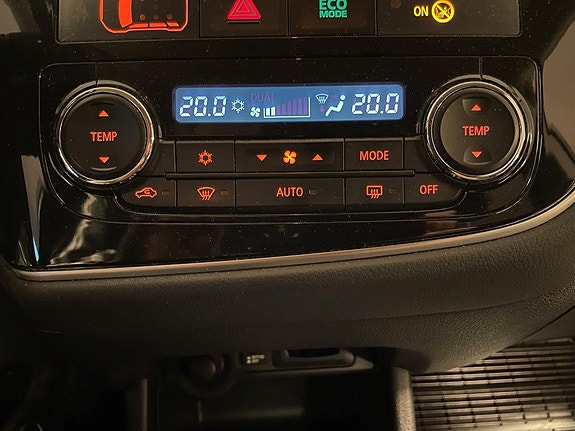 Mitsubishi Outlander 10 of 30