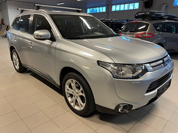 Mitsubishi Outlander 2 of 30