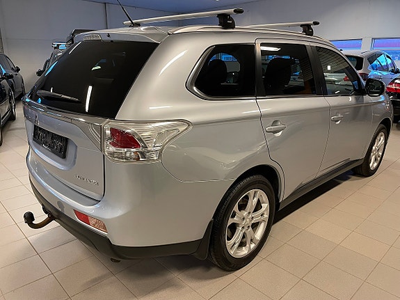Mitsubishi Outlander 3 of 30