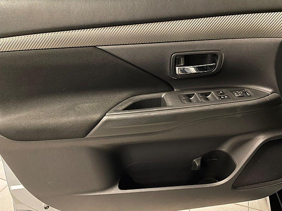 Mitsubishi Outlander 20 of 30