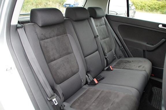 Volkswagen Golf Plus 22 of 30