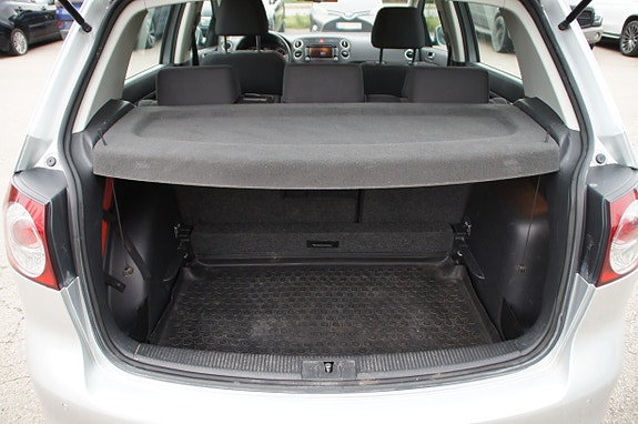 Volkswagen Golf Plus 21 of 30