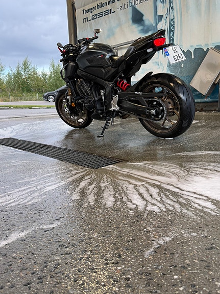 Honda CB 650 R 9 of 11