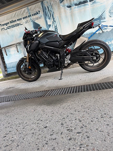 Honda CB 650 R 3 of 11