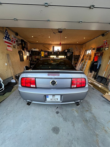 Ford Mustang 6 of 22