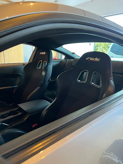 Ford Mustang 14 of 22