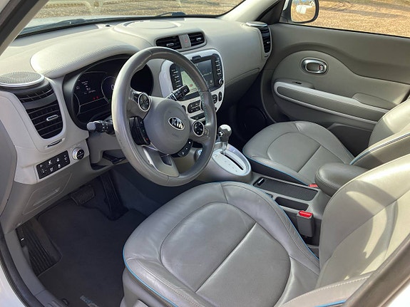 Kia Soul 3 of 9