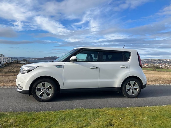 Kia Soul 2 of 9