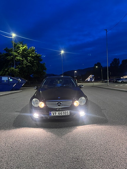 Mercedes-Benz C180 6 of 24