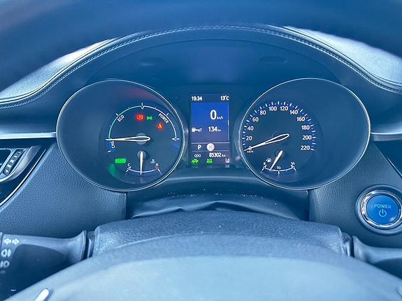 Toyota C-HR 28 of 30