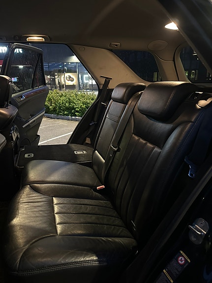 Mercedes-Benz ML320 26 of 30