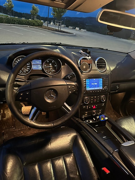 Mercedes-Benz ML320 16 of 30