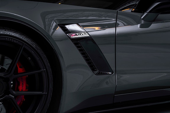 Chevrolet Corvette 5 of 30