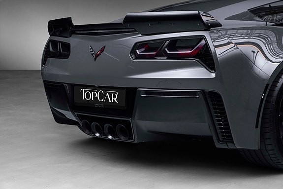 Chevrolet Corvette 12 of 30