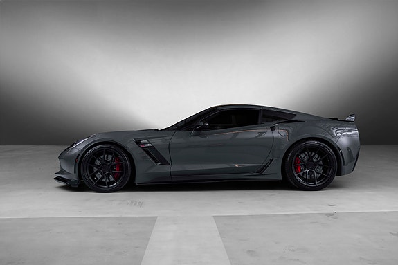 Chevrolet Corvette 10 of 30