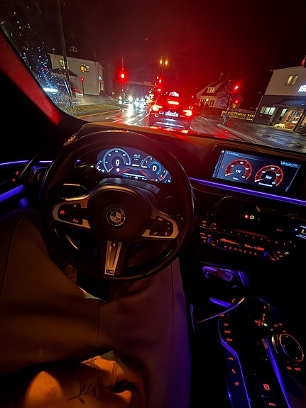 BMW 530e 5 of 6