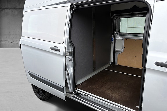 Ford Transit 11 of 15
