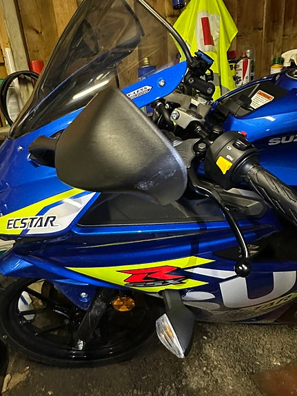 Suzuki GSX-R 125 6 of 7